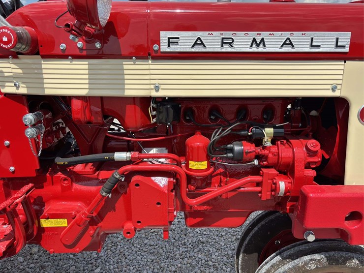 farmall-340-image-20