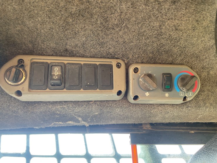 bobcat-t190-image-48