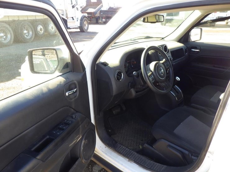 2014-jeep-patriot-image-5