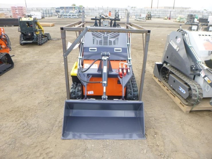 tpm-t460-skid-steer-track-loader-image-5