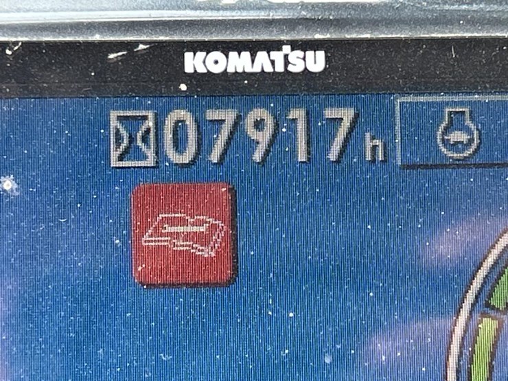komatsu-pc270-lc-image-58