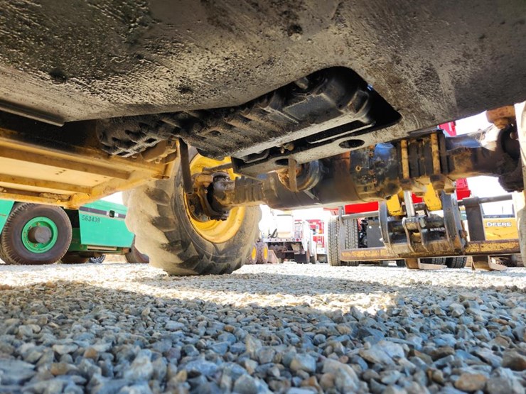 2008-caterpillar-943-image-36