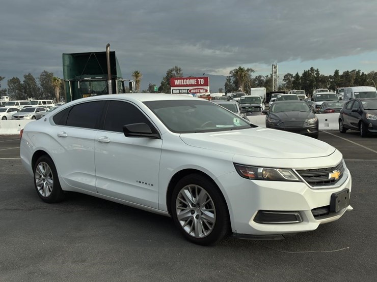 2018-chevrolet-impala-sedan-image-2