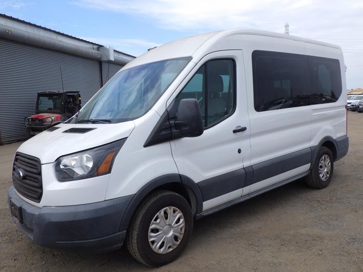 2016-ford-transit-image-1
