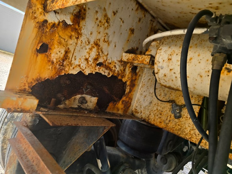 #16593-•-1970-mississippi-tank-company-gas-tank-trailers-image-96