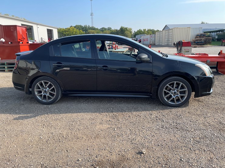#1024-•-2010-nissan-sentra-ser-spec-v-sedan-(has-wi-title)-image-4