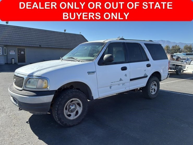 2001-ford-expedition-image-1