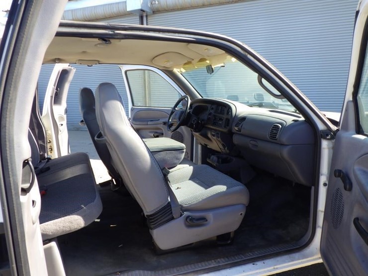 2001-dodge-ram-2500-image-6