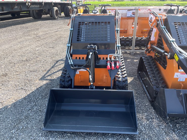 #1044-•-2026-landhonor-ldh-ht380-mini-tracked-skidsteer-image-2