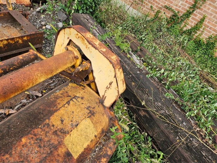 #2081-•-mott-77"-3pt-flail-mower-image-12