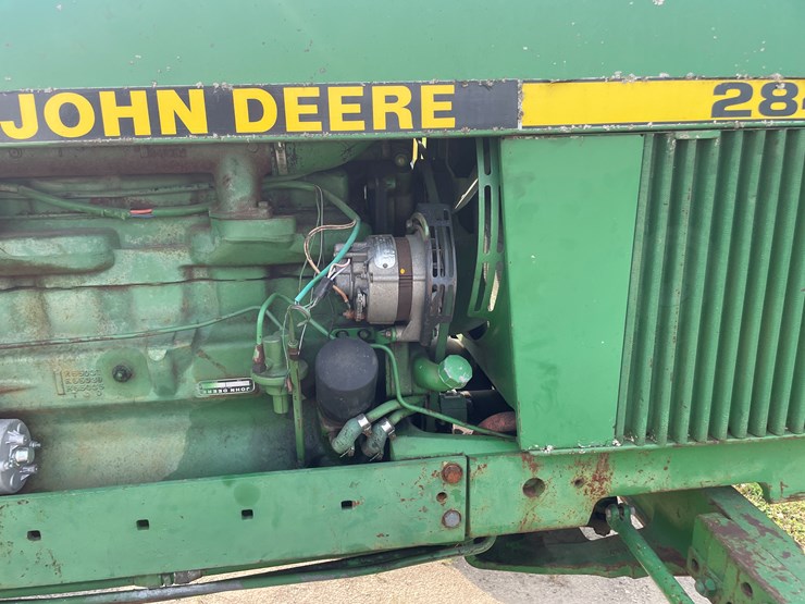 john-deere-2840-image-24