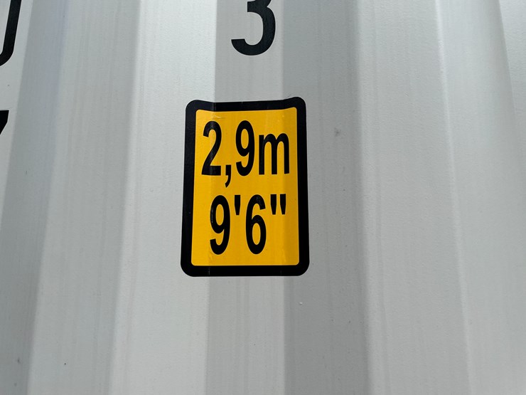 #8105-•-40'-high-cube-container-image-11