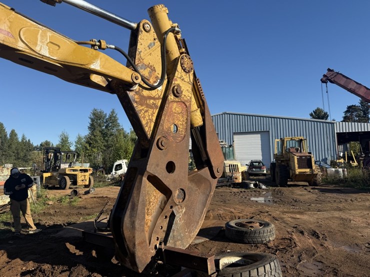 caterpillar-245-image-2