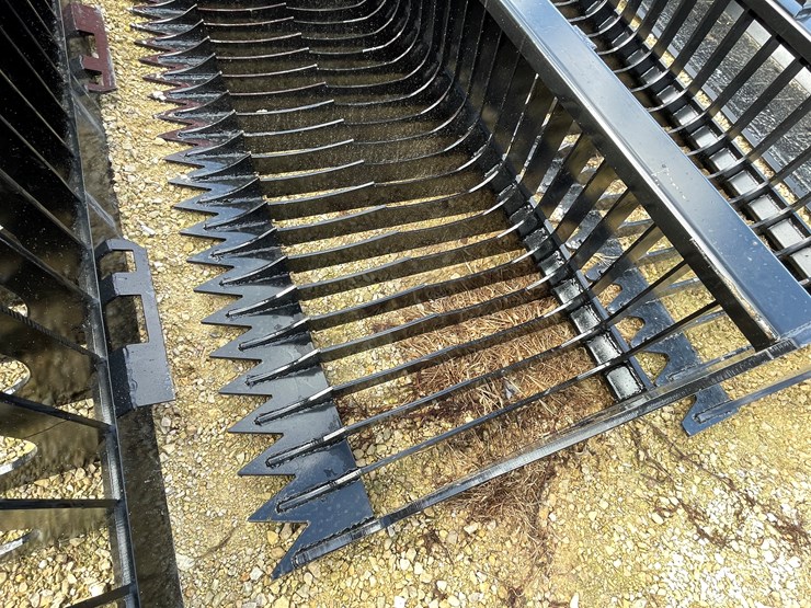 #3010-•-skid-steer-71"-rock-bucket-image-8