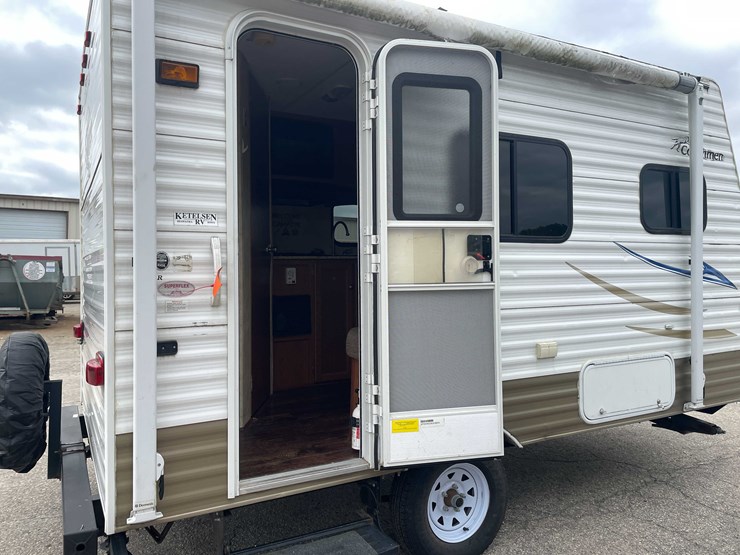 #1976-•-2012-coachman-camper-(no-title)-image-39