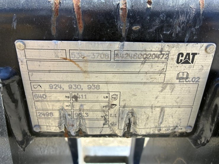 caterpillar-72"-fork-attachment-image-6