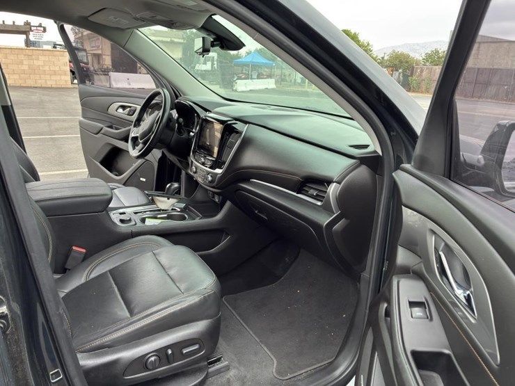 2019-chevrolet-traverse-image-8