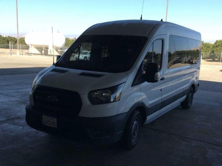 2020-ford-transit-image-2