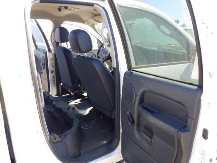 2003-dodge-ram-1500-image-8
