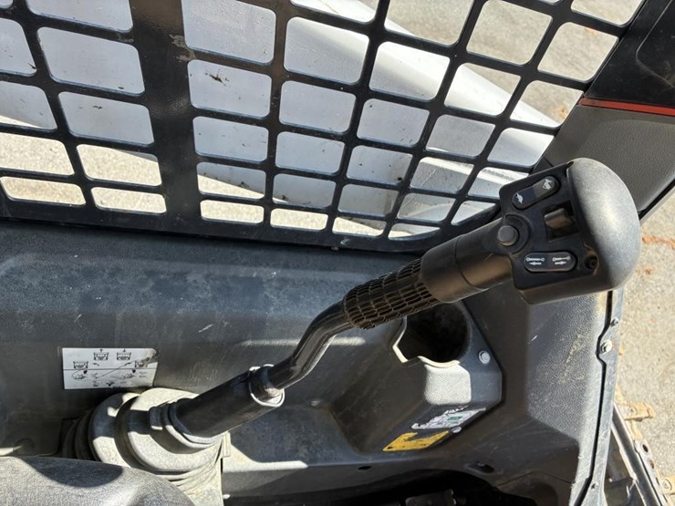 2021-bobcat-s64-image-15