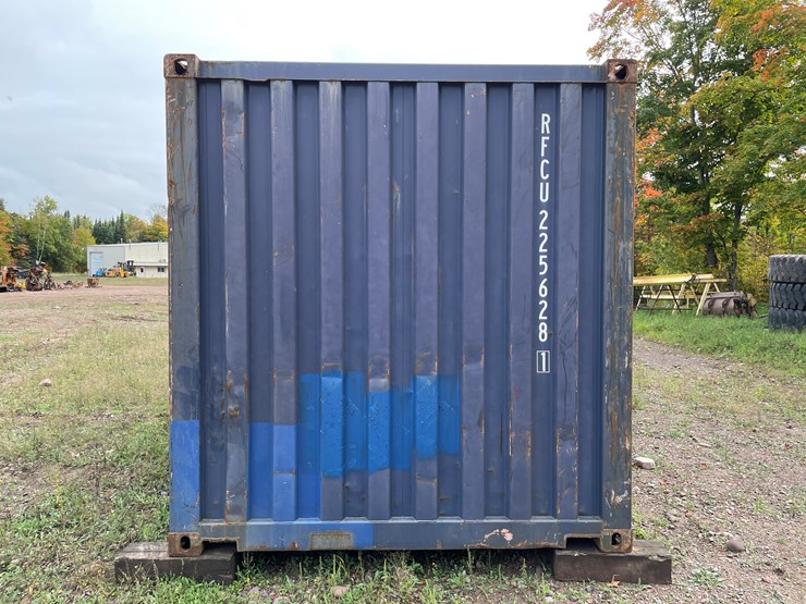 #8106-•-20'-standard-height-shipping-container-image-3