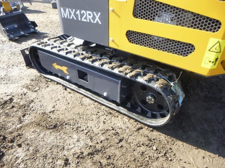 2025-agt-mx12rx-hydraulic-excavator-image-28