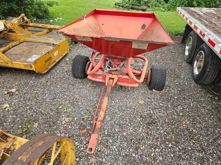 #2025-•-lely-towable-spreader-image-8
