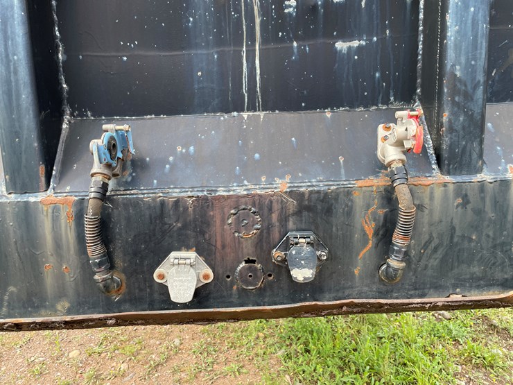 #8104-•-1982-accrt.-40'-3-axle-open-top-gondola-scrap-hauling-trailer-(has-mi-title)-image-46