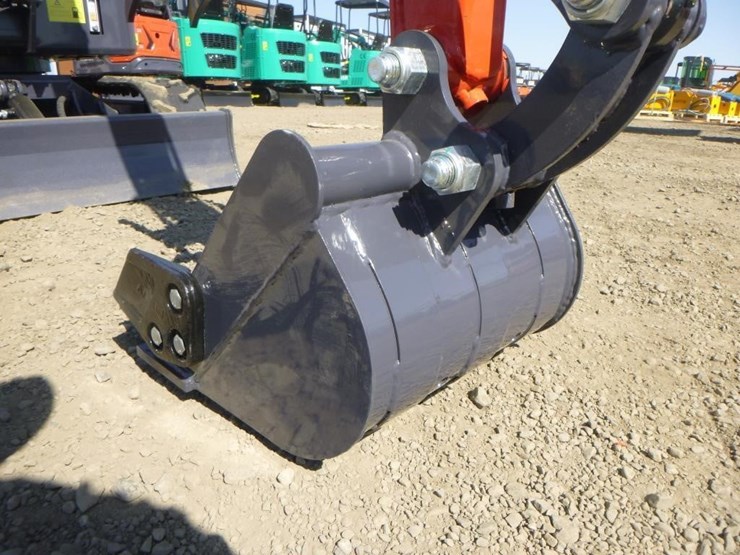 2025-agt-mx15rx-hydraulic-excavator-image-10