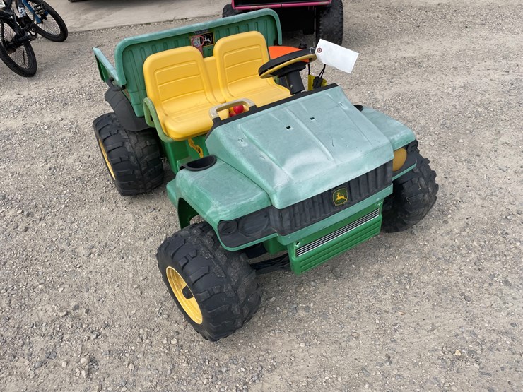 john-deere-gator-hpx-image-3