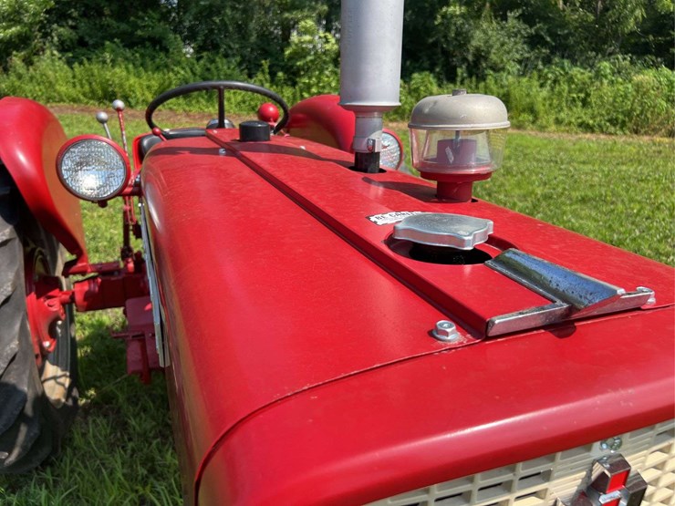 farmall-340-image-9