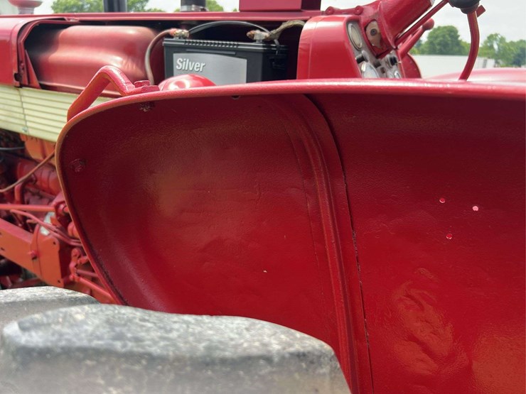 farmall-560-image-62