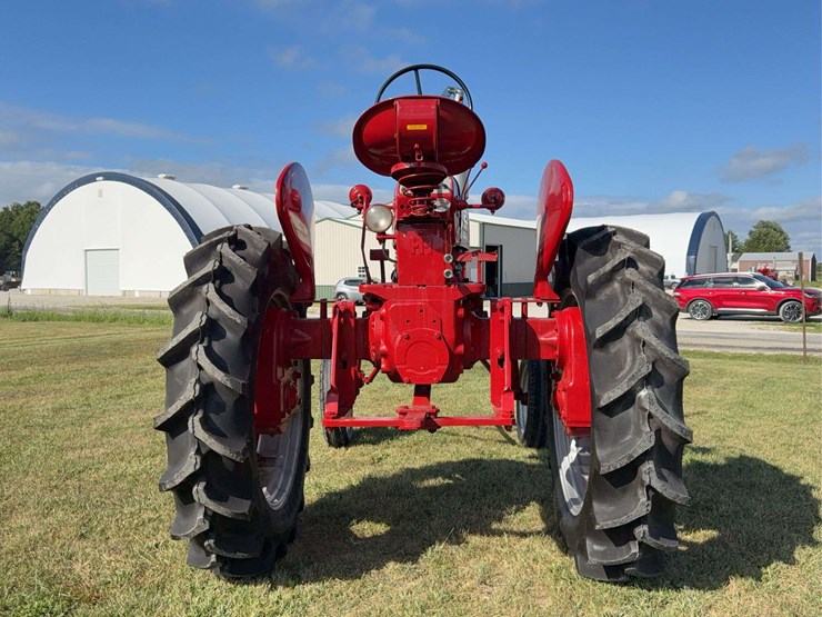 farmall-350-diesel-high-crop-image-11