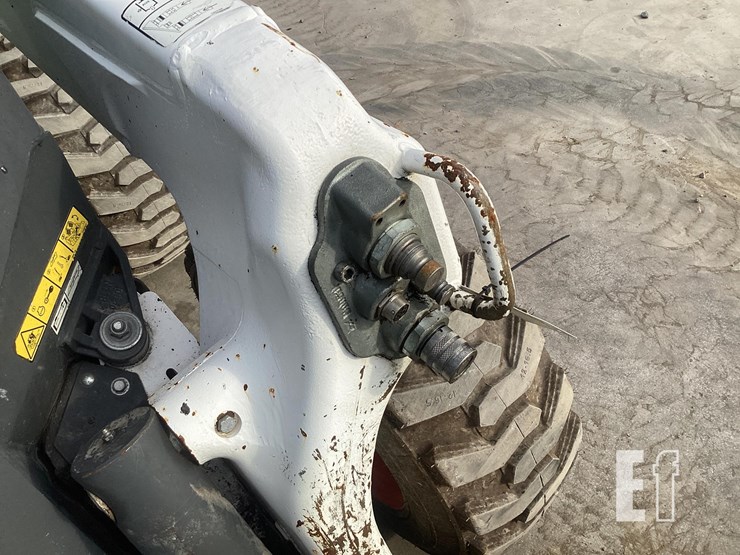 2021-bobcat-s76-image-12