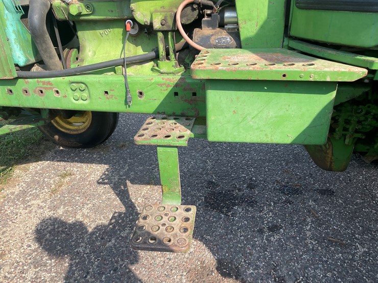 john-deere-4230-image-13
