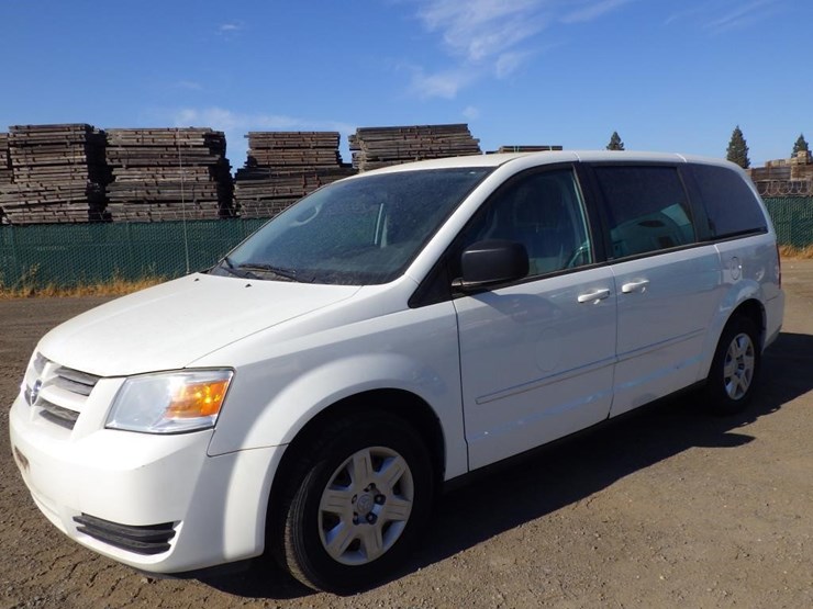 2009-dodge-grand-caravan-image-1