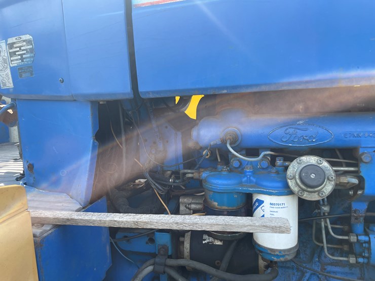 ford-7710-image-24