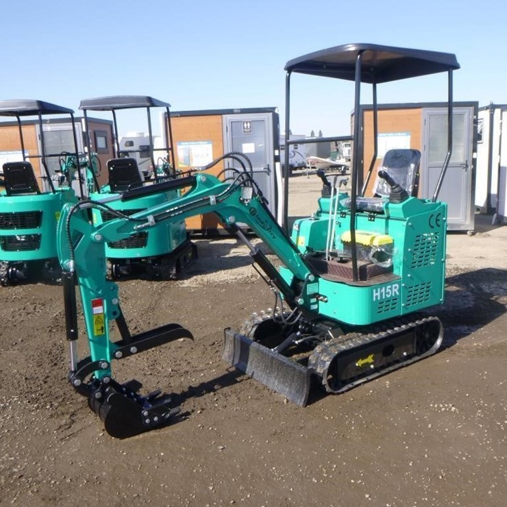 2025 AGT H15R Hydraulic Excavator