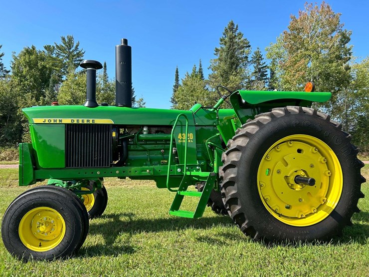 john-deere-4320-image-2