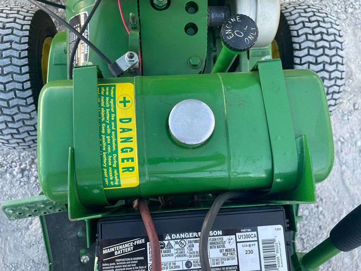 john-deere-112-image-25