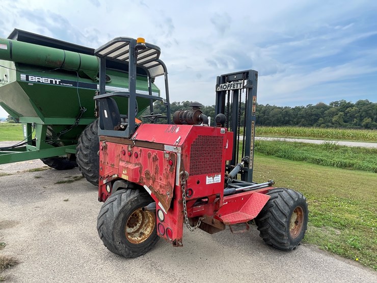 #1020-•-2002-moffett-piggy-back-forklift-image-4