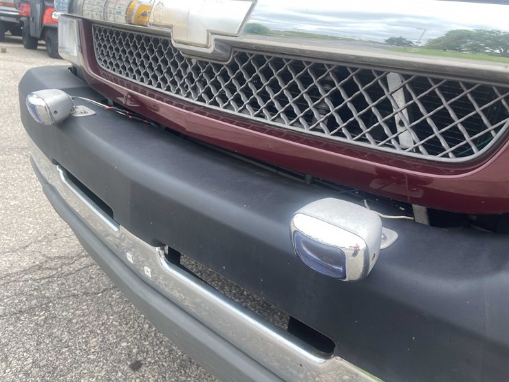 2003-chevrolet-silverado-2500-image-34