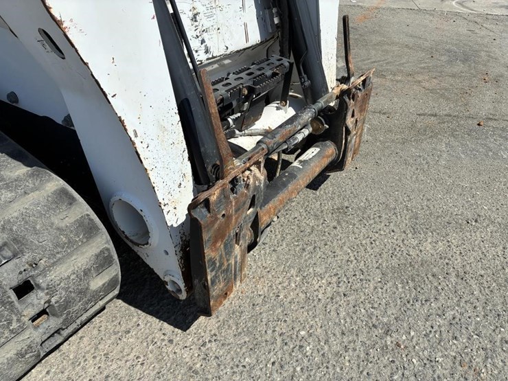 2022-bobcat-t870-image-6