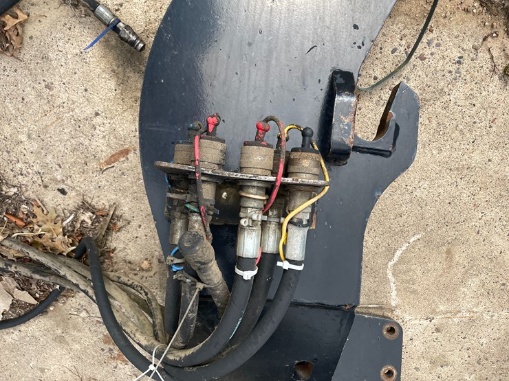 new-holland-92lb-image-28