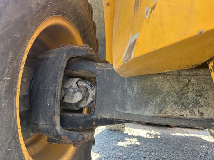 2009-jcb-527-55-image-32