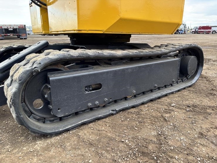komatsu-pc28uu-image-19