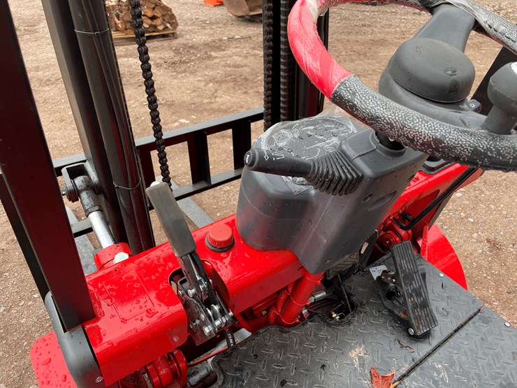 #8163-•-agt-electric-forklift-image-27