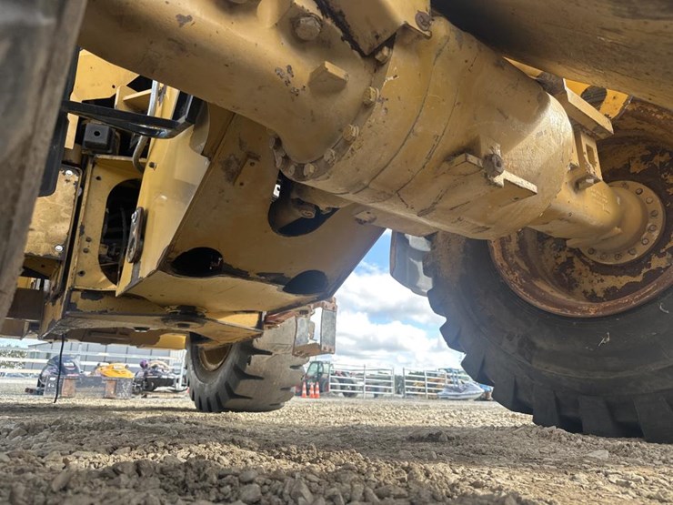 caterpillar-930h-image-60