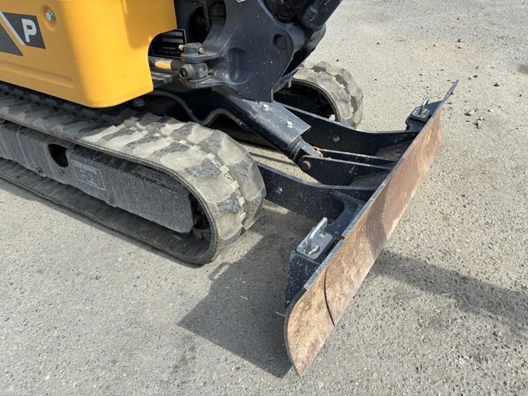 2023-john-deere-17p-tier-hydraulic-excavator-image-7
