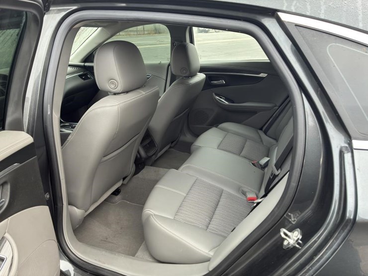 2018-chevrolet-impala-sedan-image-10